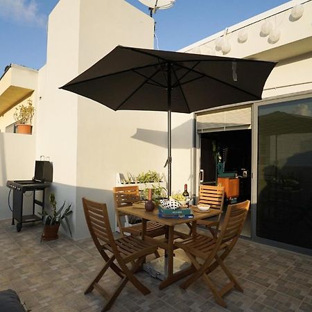 Cosy Designer Seaview Penthouse With Terrace & Bbq Apartment St. Paul's Bay Exterior photo